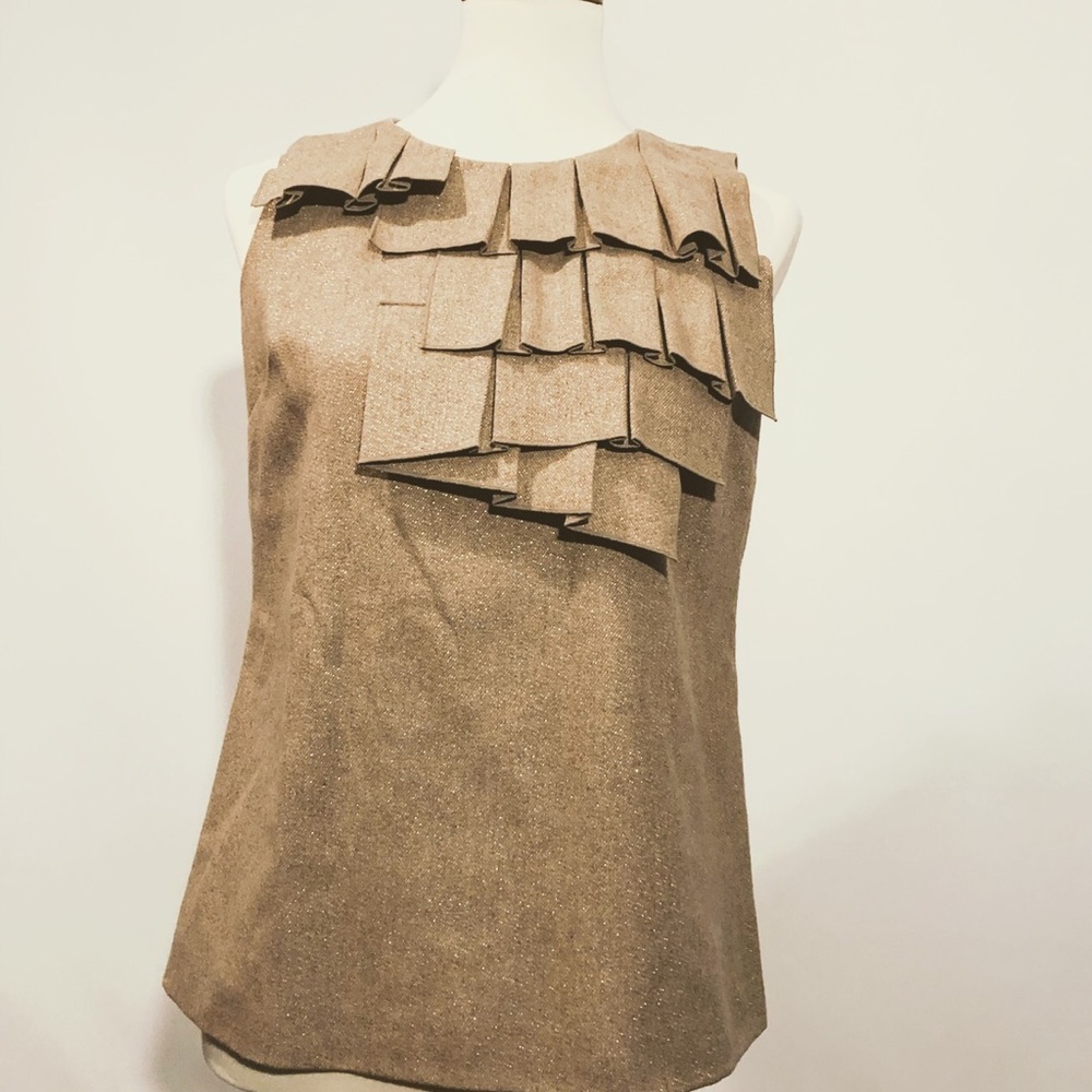 BANANA REPUBLIC NWT Sleeveless Top